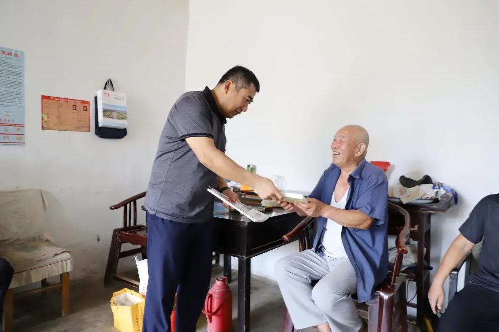 錘煉黨性踐初心 獻禮建黨99周年 —長田實業(yè)黨支部開展系列慶?；顒?/></p><p style=