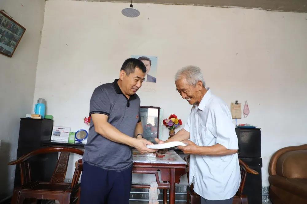 錘煉黨性踐初心 獻禮建黨99周年 —長田實業(yè)黨支部開展系列慶?；顒?/></p><p style=