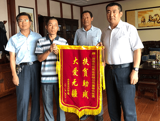 董事長愛心捐款萬元 助力輪椅男孩大學圓夢